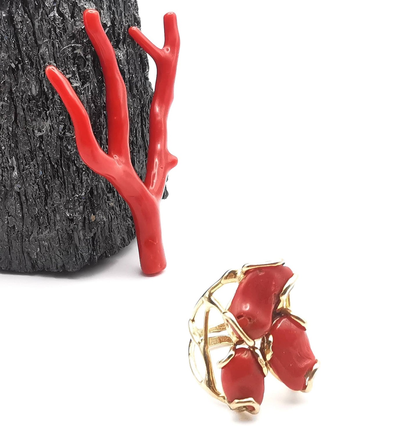 Anello di corallo rosso naturale in argento 925 plc oro