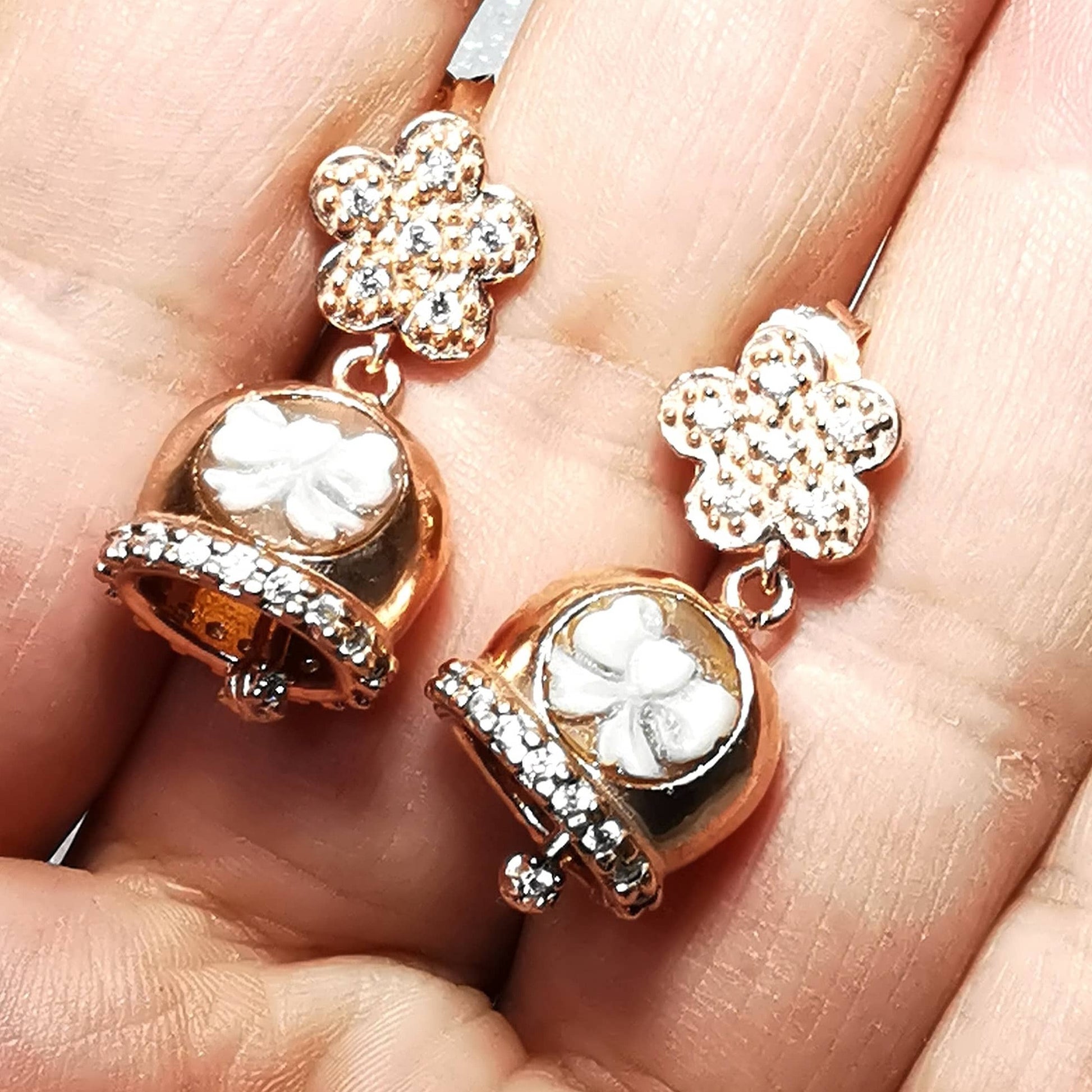 Orecchini campanelle in argento 925 oro rosa e zirconi con cammei 8 mm